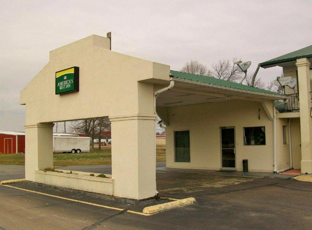 アメリカズ ベスト イン ブリンクレイ Brinkley エクステリア 写真